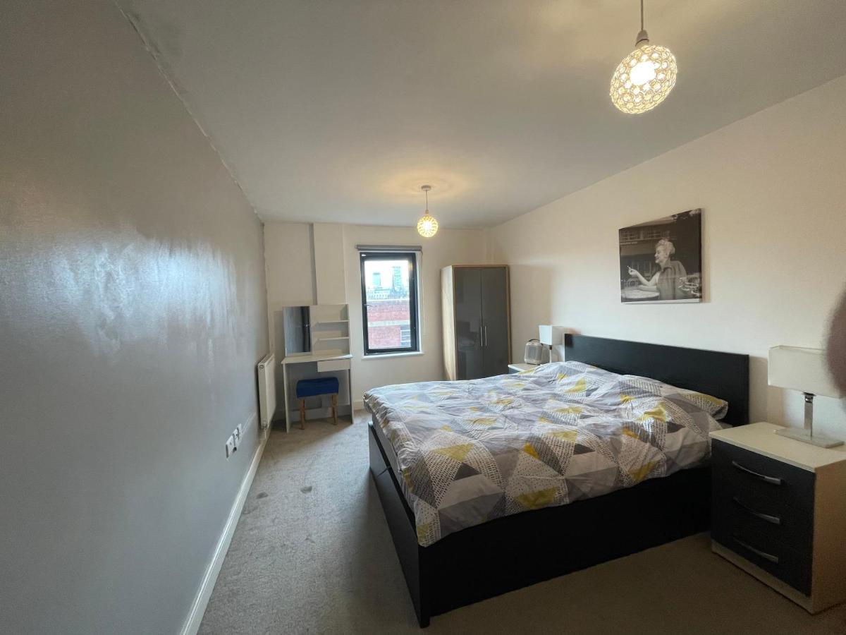 Modern Apartment Near Bullring Birmingham Exterior photo