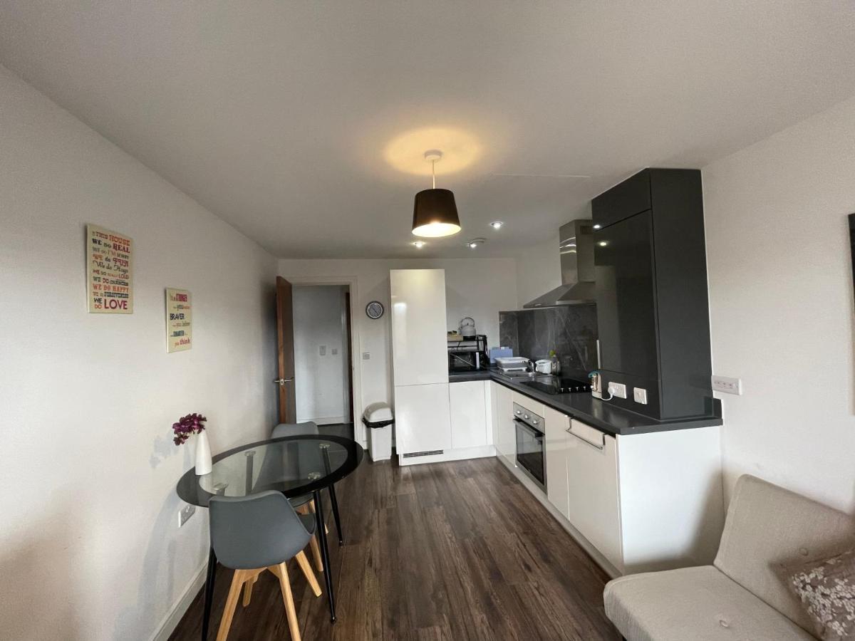 Modern Apartment Near Bullring Birmingham Exterior photo